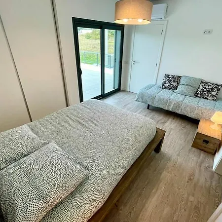 New And Modern 3 Bedroom With Private Heated Pool Near Nazare Вилла *