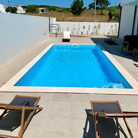 New And Modern 3 Bedroom With Private Heated Pool Near Nazare * Сан-Мартинью-ду-Порту