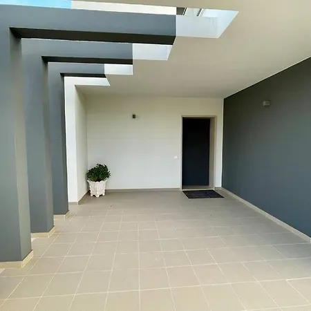 New And Modern 3 Bedroom With Private Heated Pool Near Nazare Villa